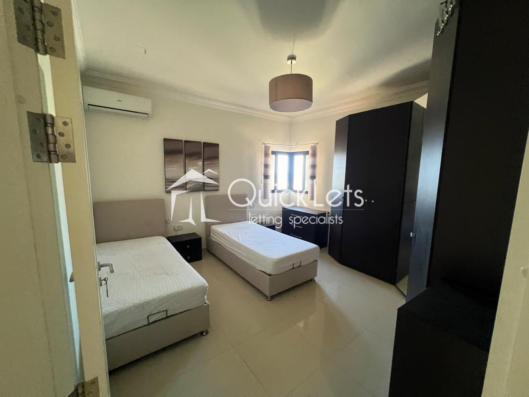 Apartments in Pembroke - Image 5