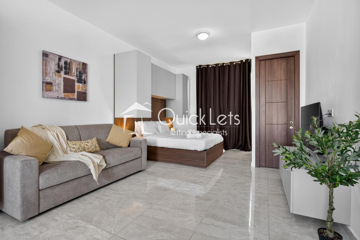 Studio Penthouse in St. Paul's Bay - Image 4