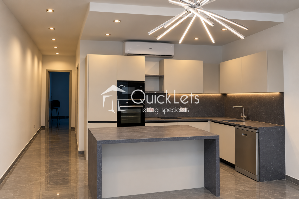 Property in Qawra